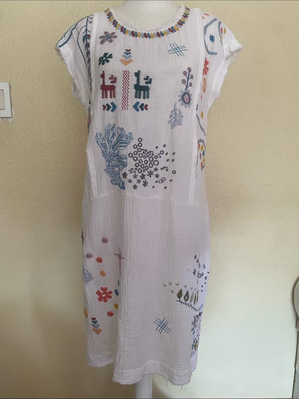 Johnny Was Cotton Gauze Embroidered Dress - Picture 3 of 9